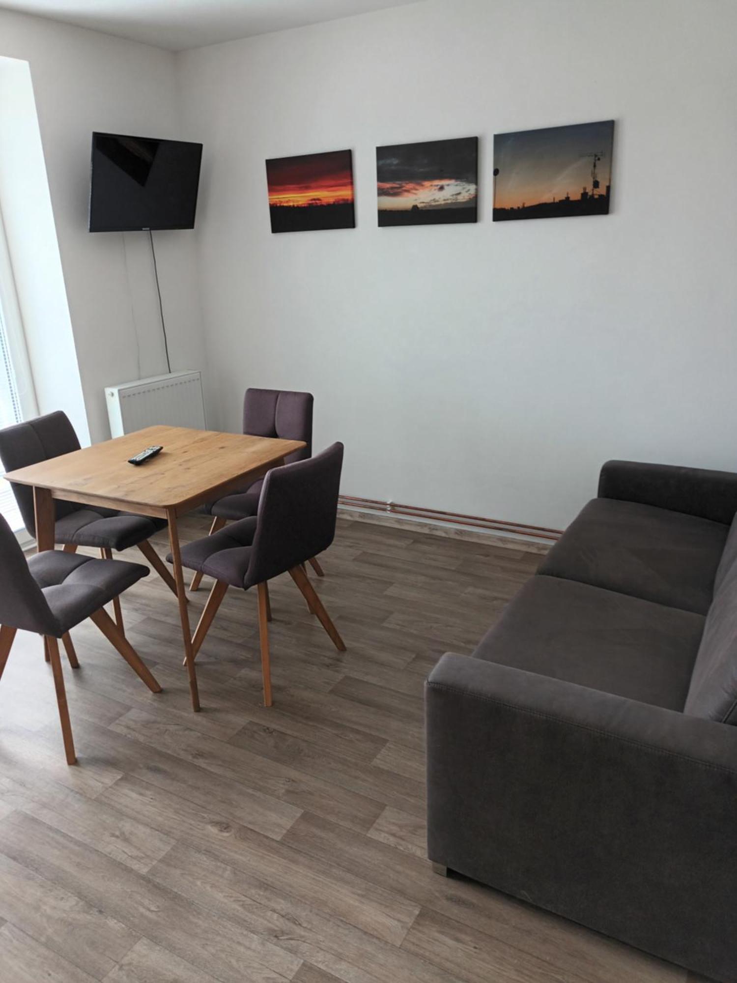 Penzion Na Samotach Apartment Jindřichŭv Hradec Exterior photo