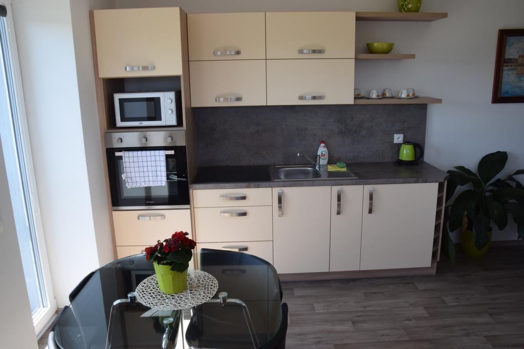 Penzion Na Samotach Apartment Jindřichŭv Hradec Exterior photo
