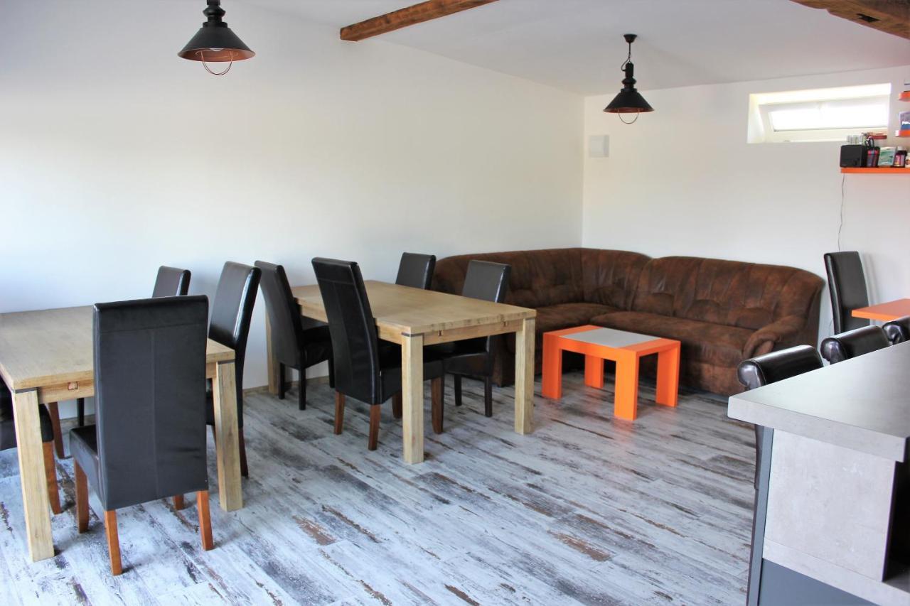 Penzion Na Samotach Apartment Jindřichŭv Hradec Exterior photo